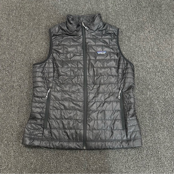 Womens Patagonia Black Nano Puff Primaloft Light Zip Up Puffer Vest Jacket Sz L - Picture 1 of 8